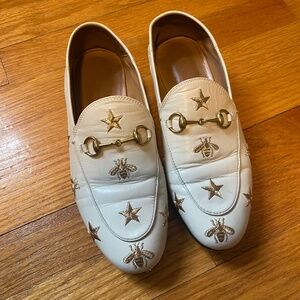 Gucci White Leather Horsebit Loafers with Gold Embroidery
